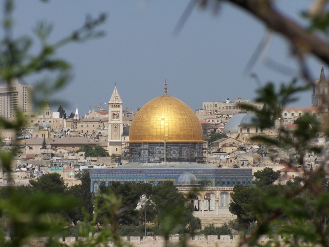 Dominus Flevit Church - Framed Dome of the Rock from the gardens.