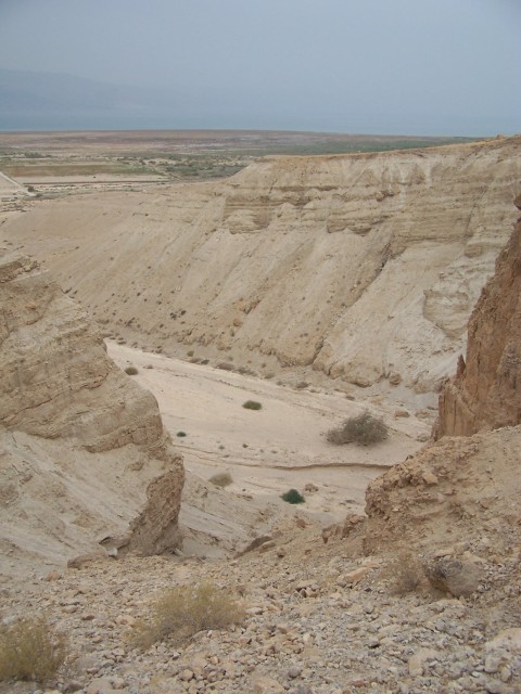 Qumran - The baren desert like wadi