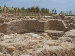 New Testament Jericho - A second advantage of this construction technique is that the wal could easily be bent and the bricks could be turned to follow the curve.  Once complete the wall would be plastered over and frescoed.