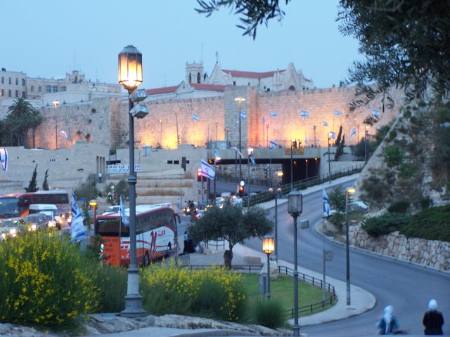 The Wall, by Jaffa Gate 02